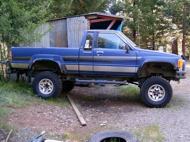 http://i46.photobucket.com/albums/f104/bltracer/trucks007Small.jpg